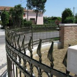 Ringhiera calandrata in ferro battuto