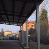 Tettoia in ferro e pannelli sandwich